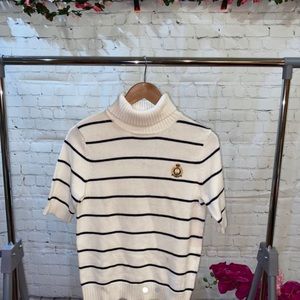 Women’s sweater